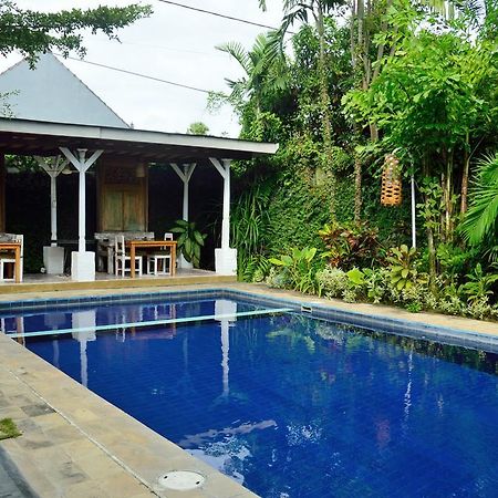 Hôtel Desa Nyima à Seminyak Extérieur photo