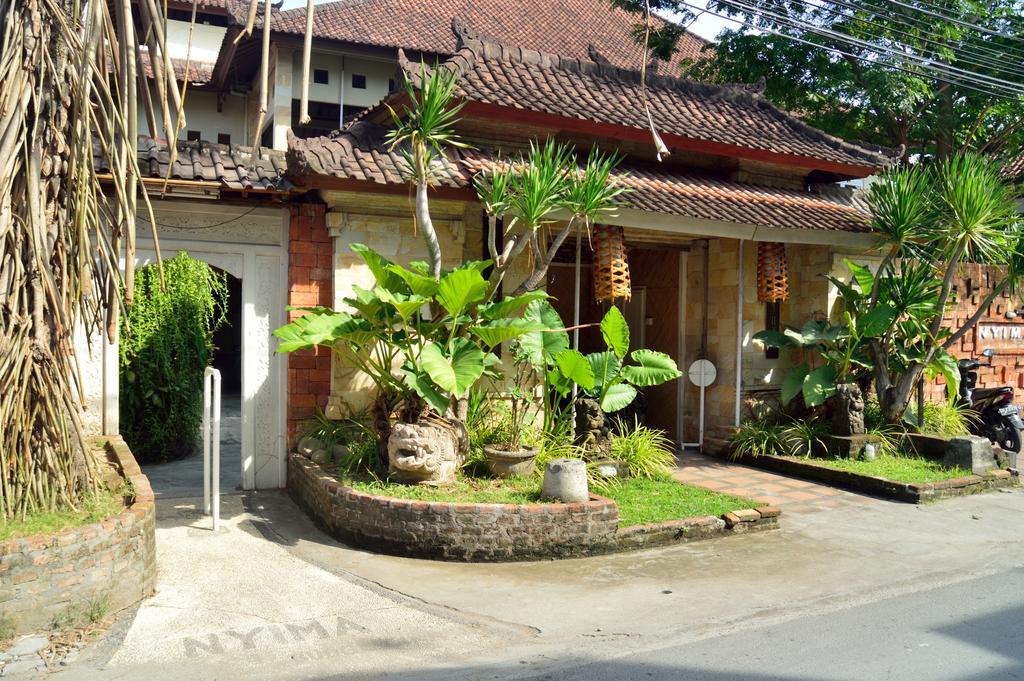 Hôtel Desa Nyima à Seminyak Extérieur photo