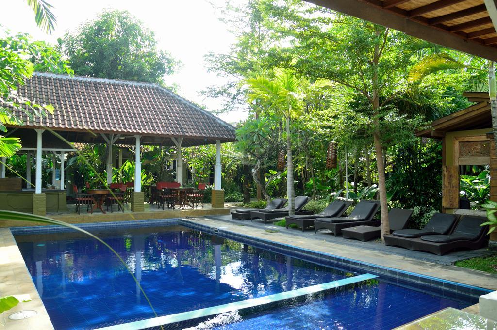 Hôtel Desa Nyima à Seminyak Extérieur photo